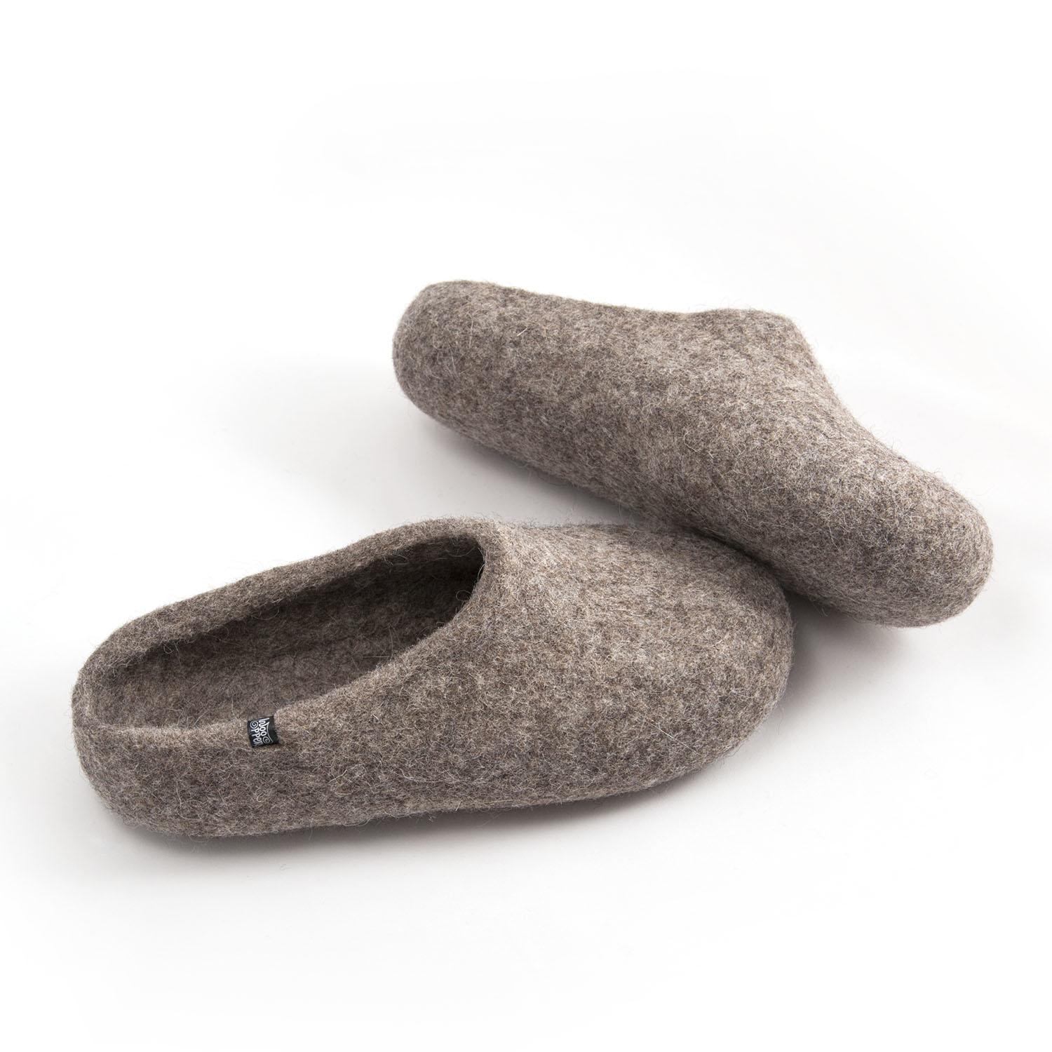 Wool mule slippers in natural grey organic wool by Wooppers