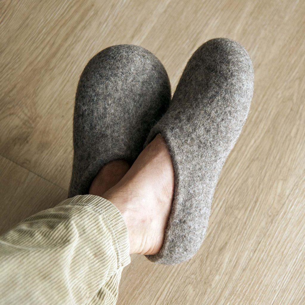 Wool mule slippers in natural grey organic wool by Wooppers