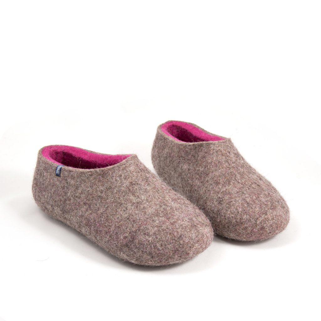 Felted slippers in gray-fuchsia  DUAL NATURAL collection by Wooppers