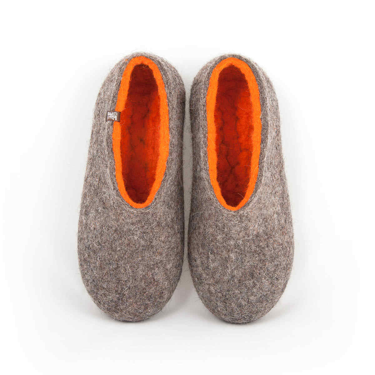Boiled wool slippers from the DUAL 